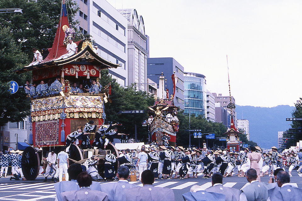 岩戸山